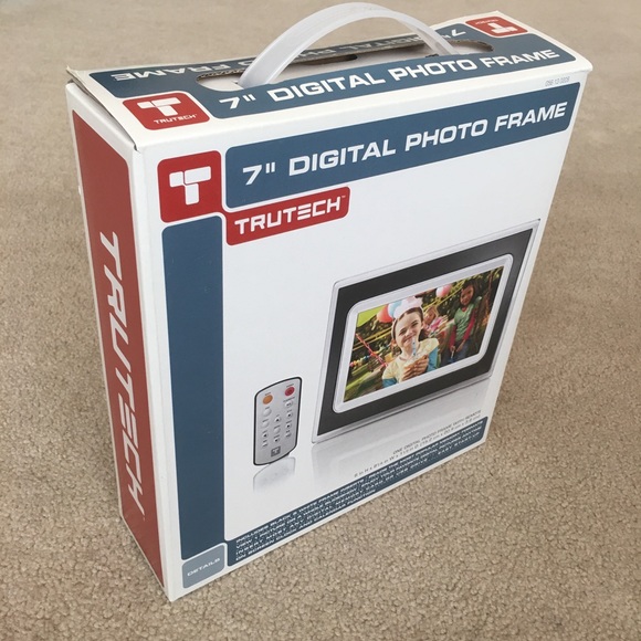 TruTech 7” Digital Photo Frame w/Remote - Picture 1 of 6